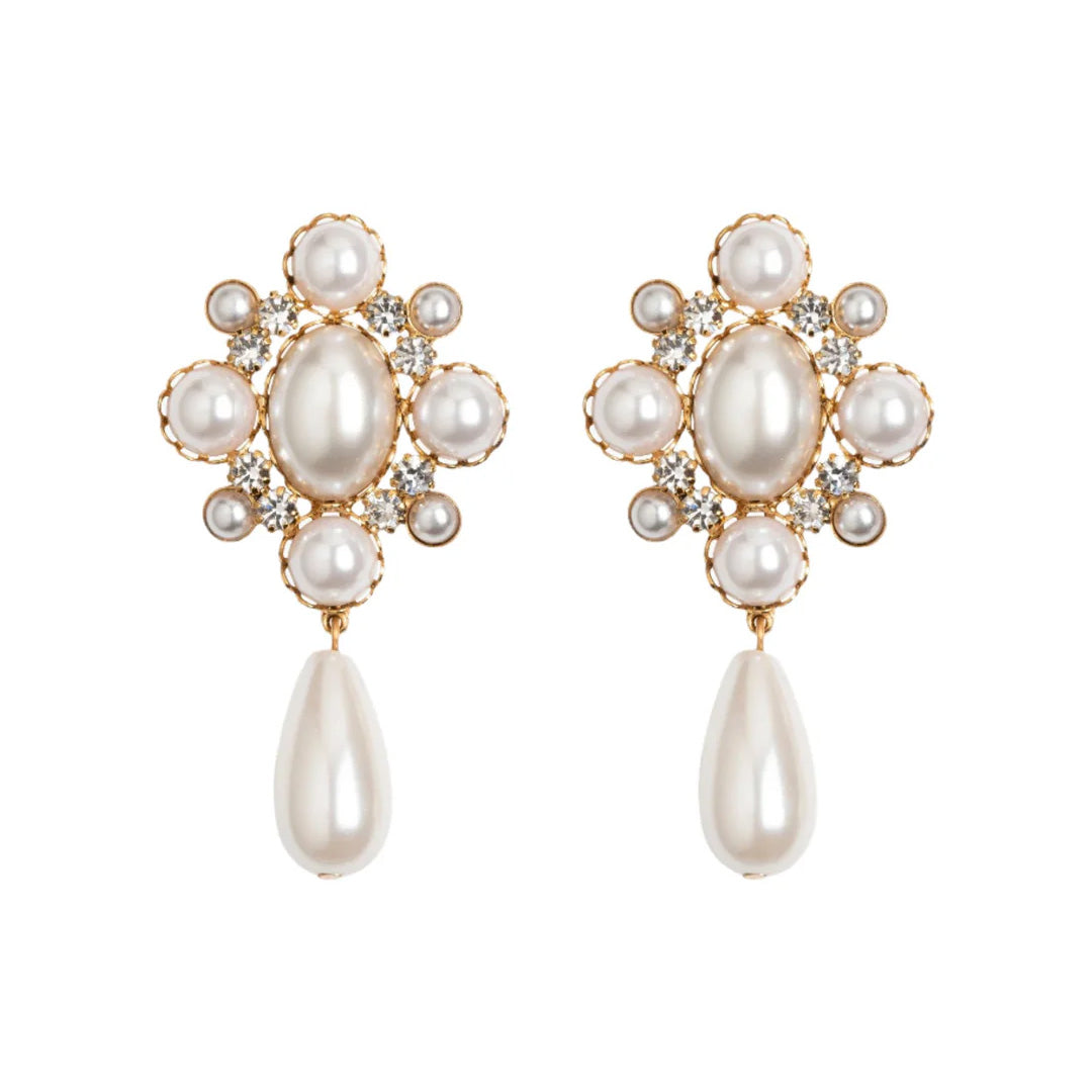 Jubilee Drop Earring in Pearl