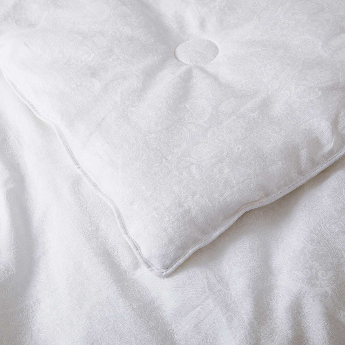 All Season Comforter