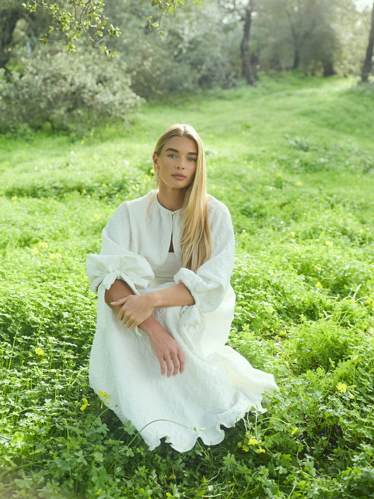 Mary Cape in Chapel White Floral
