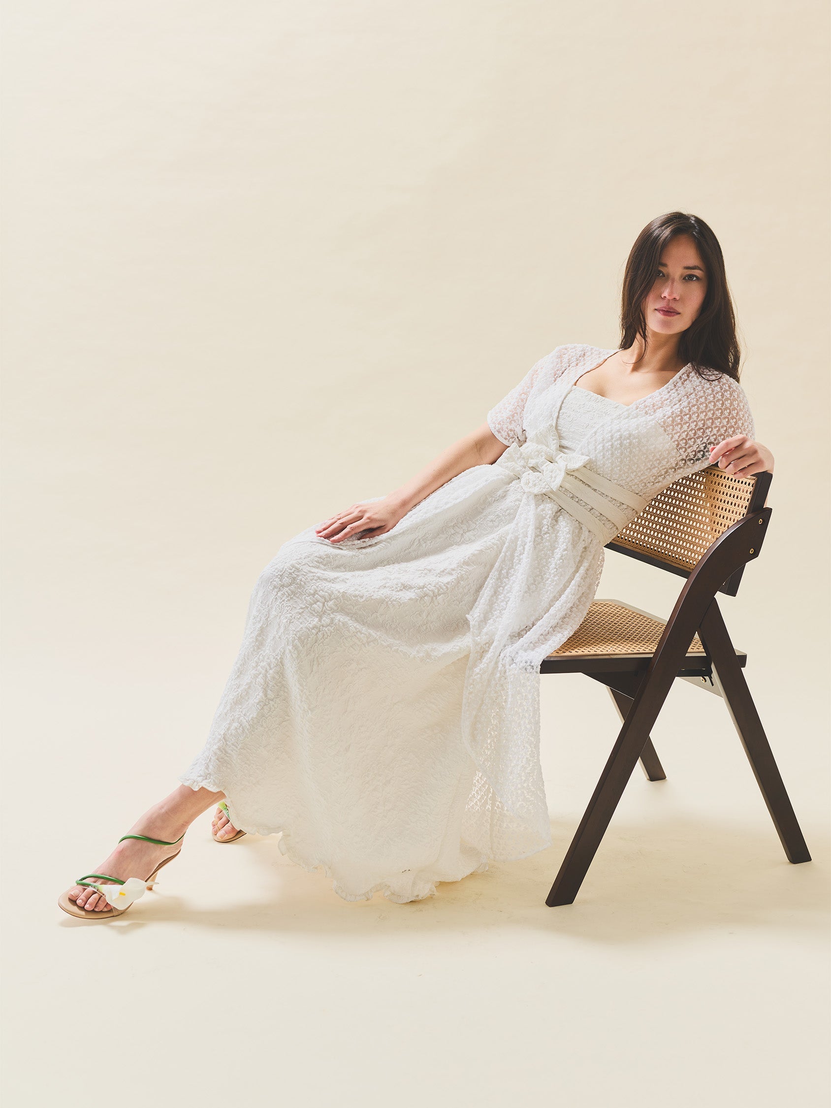 Jackie Cape in Amour White Embroidery