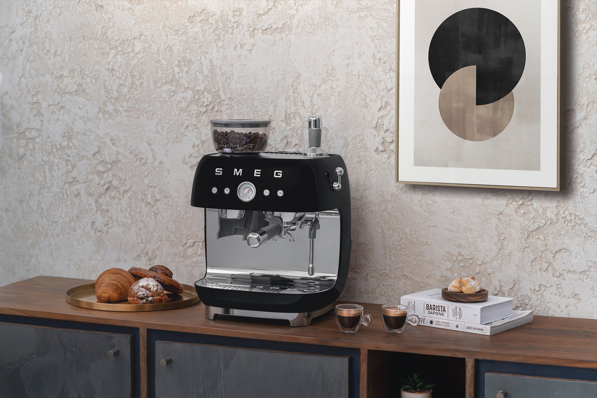 Espresso Machine with Grinder in Black