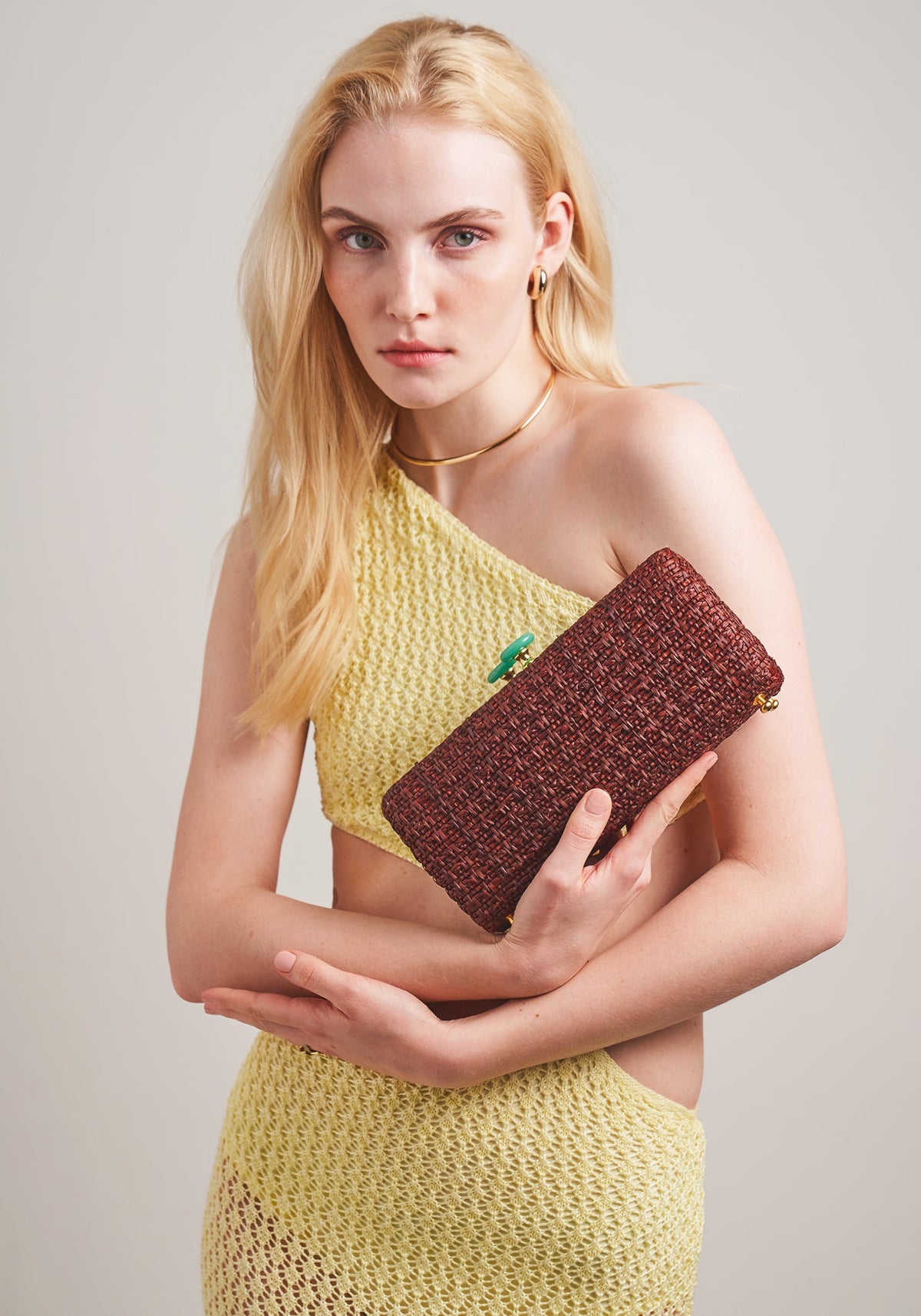 Akumal in Brown