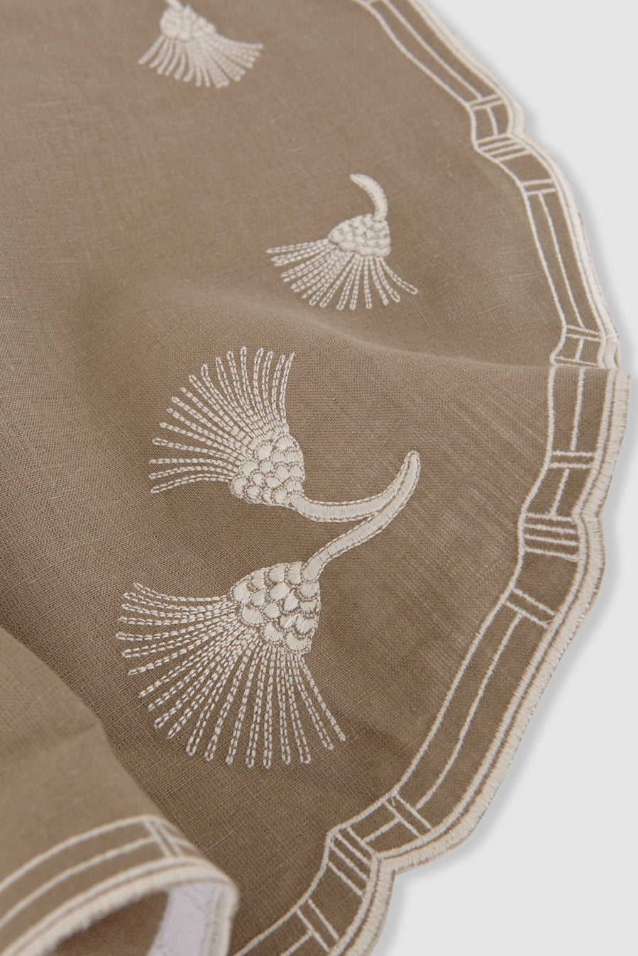 Nilo Linen Placemat in Moss