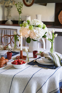 Eze 60x60 Tablecloth in Ivory & Blue