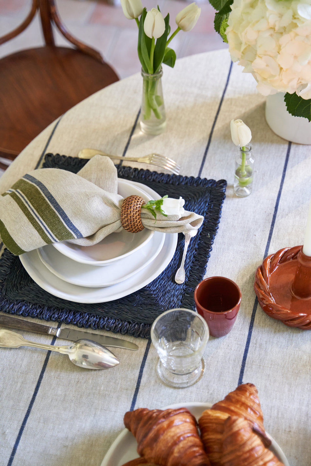 Eze 60x60 Tablecloth in Ivory & Blue