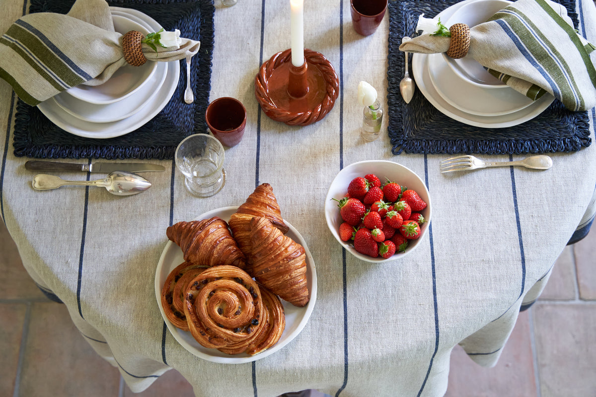 Eze 60x60 Tablecloth in Ivory & Blue
