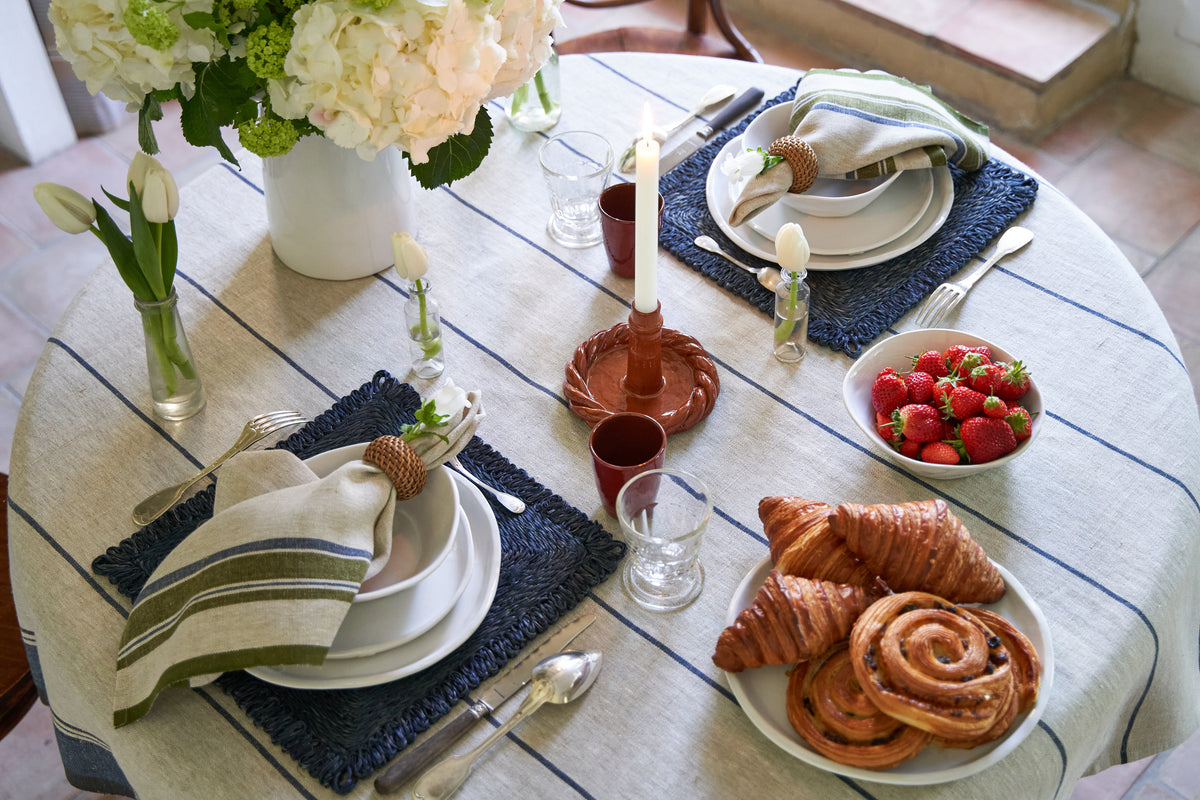 Eze 60x90 Tablecloth in Ivory & Blue