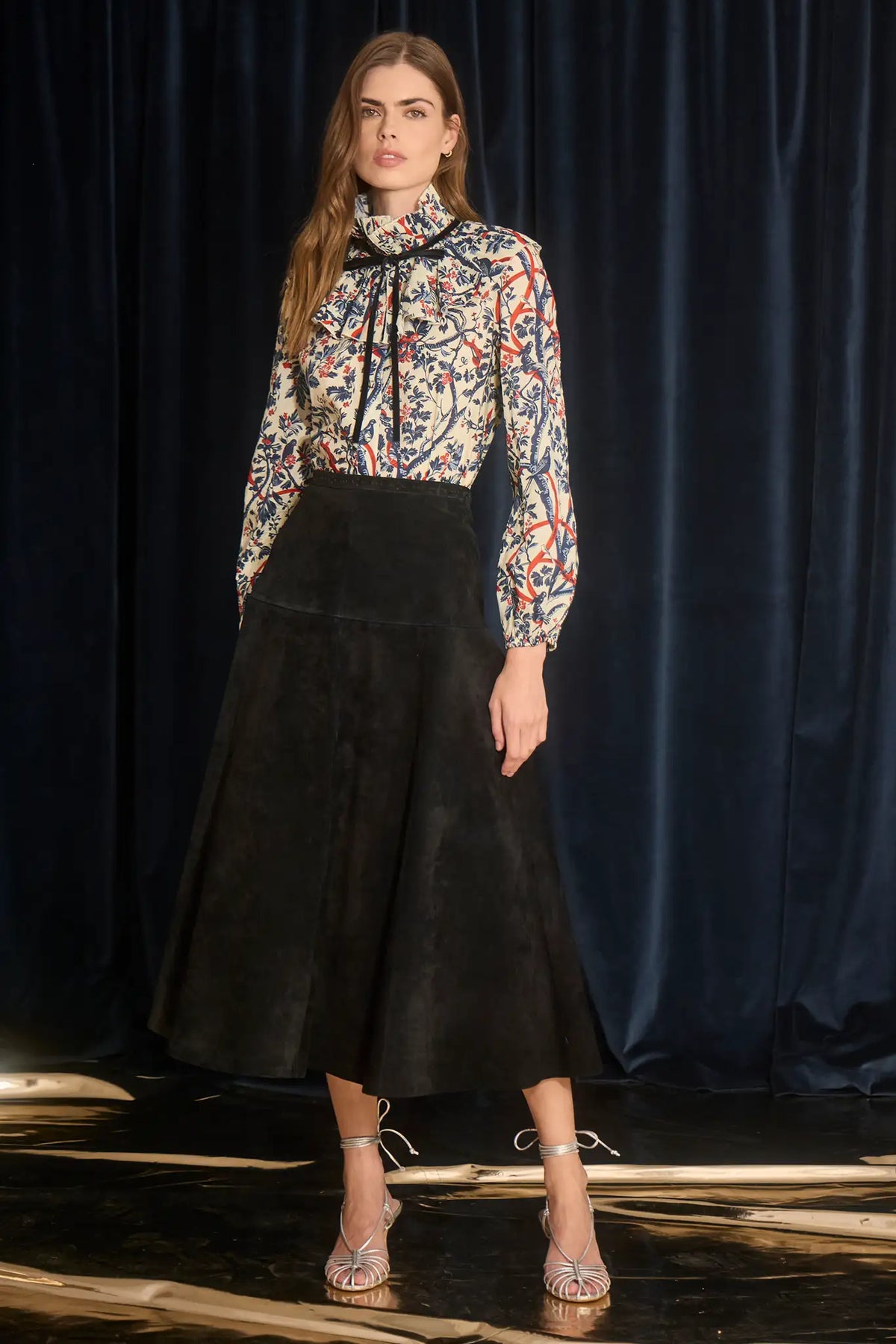 The Ida Skirt is 100% genuine suede. Designed to be fitted at the waist and flow into a full skirt.