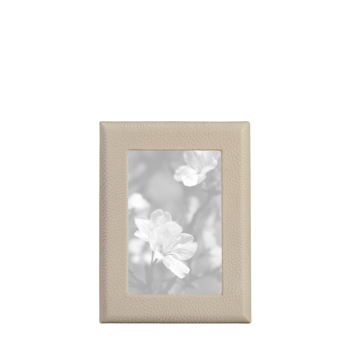 4" x 6" Studio Frame in Beechwood Pebble Grain Leather