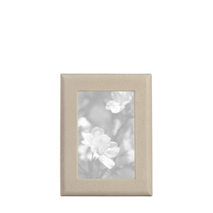 4" x 6" Studio Frame in Beechwood Pebble Grain Leather