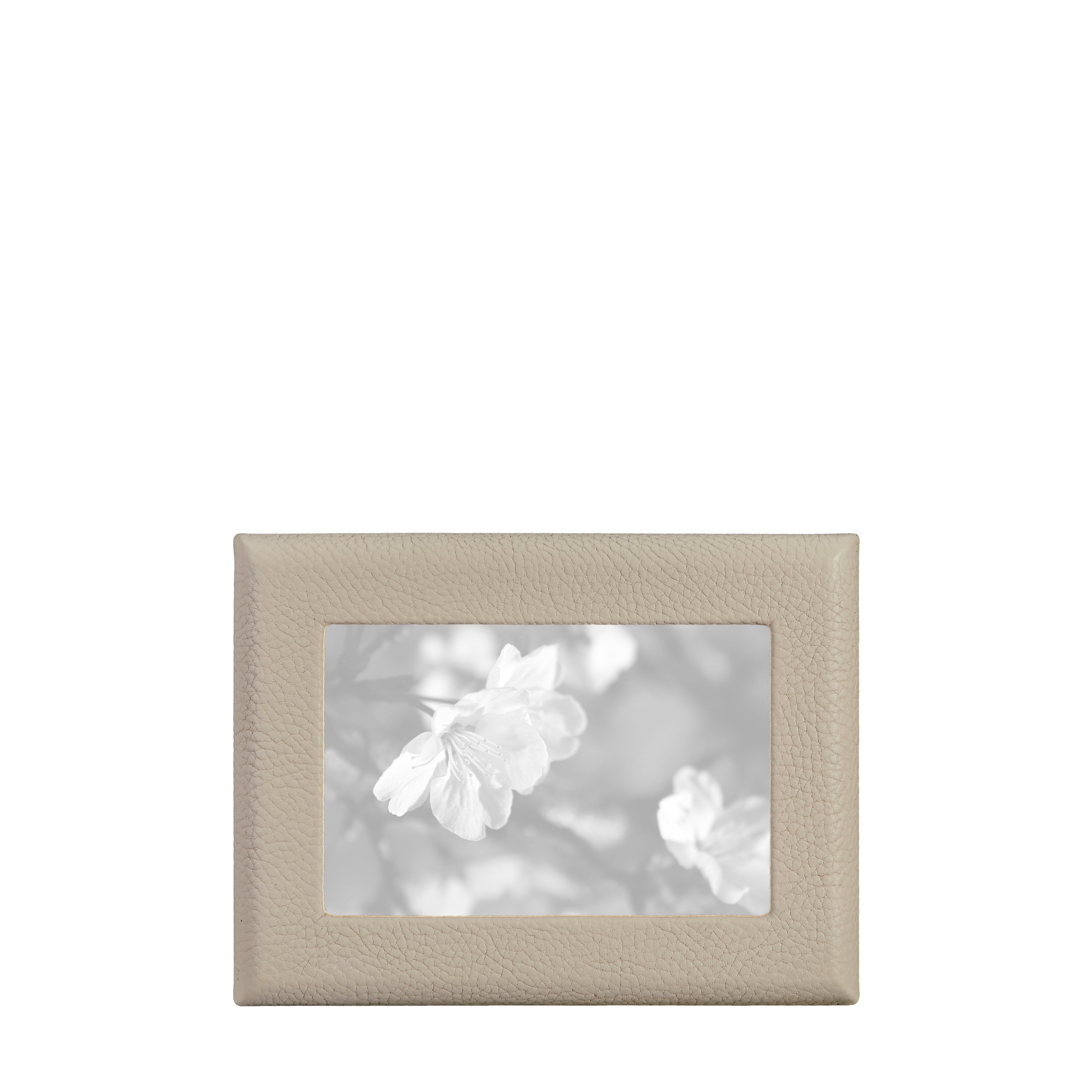 4" x 6" Studio Frame in Beechwood Pebble Grain Leather