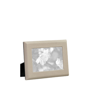 4" x 6" Studio Frame in Beechwood Pebble Grain Leather
