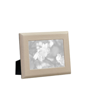 5" x 7" Studio Frame in Beechwood Pebble Grain Leather