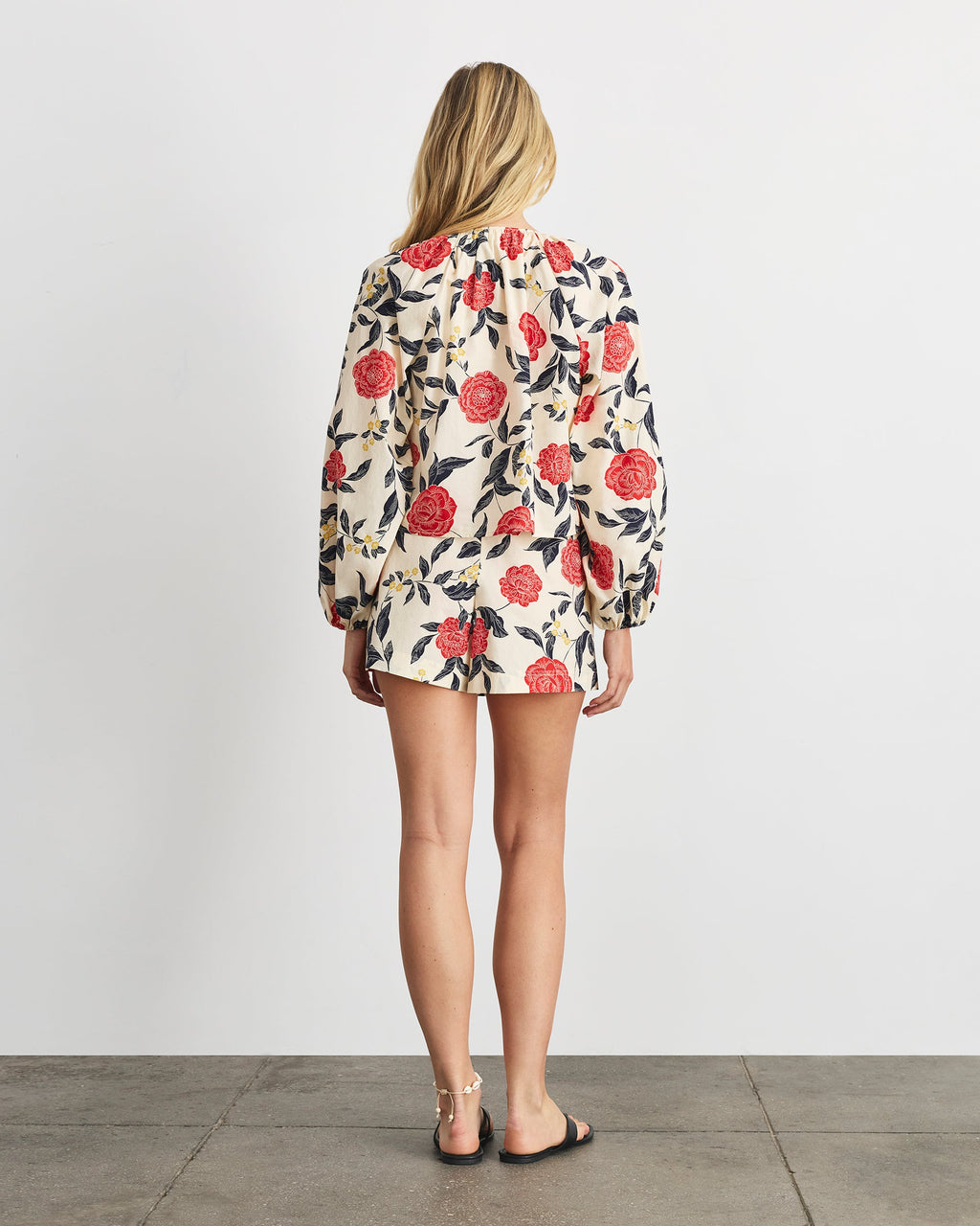 Fallon Short in Cream/Cardinal Red Multi