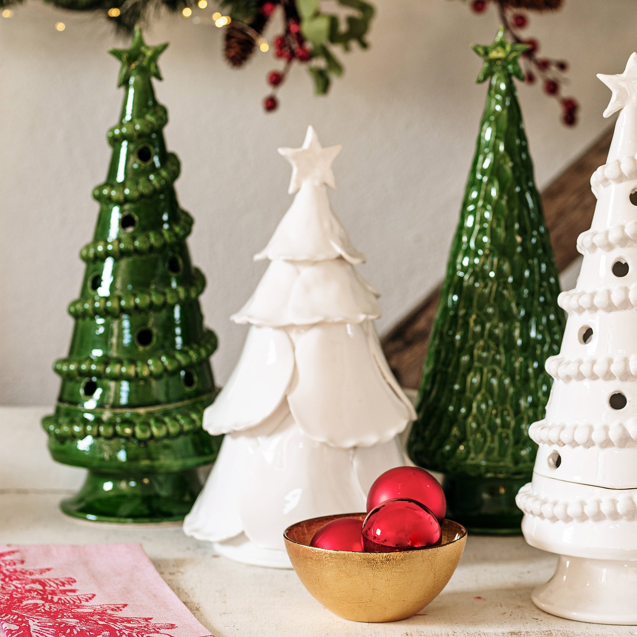 Foresta Large Garland Tree in Green