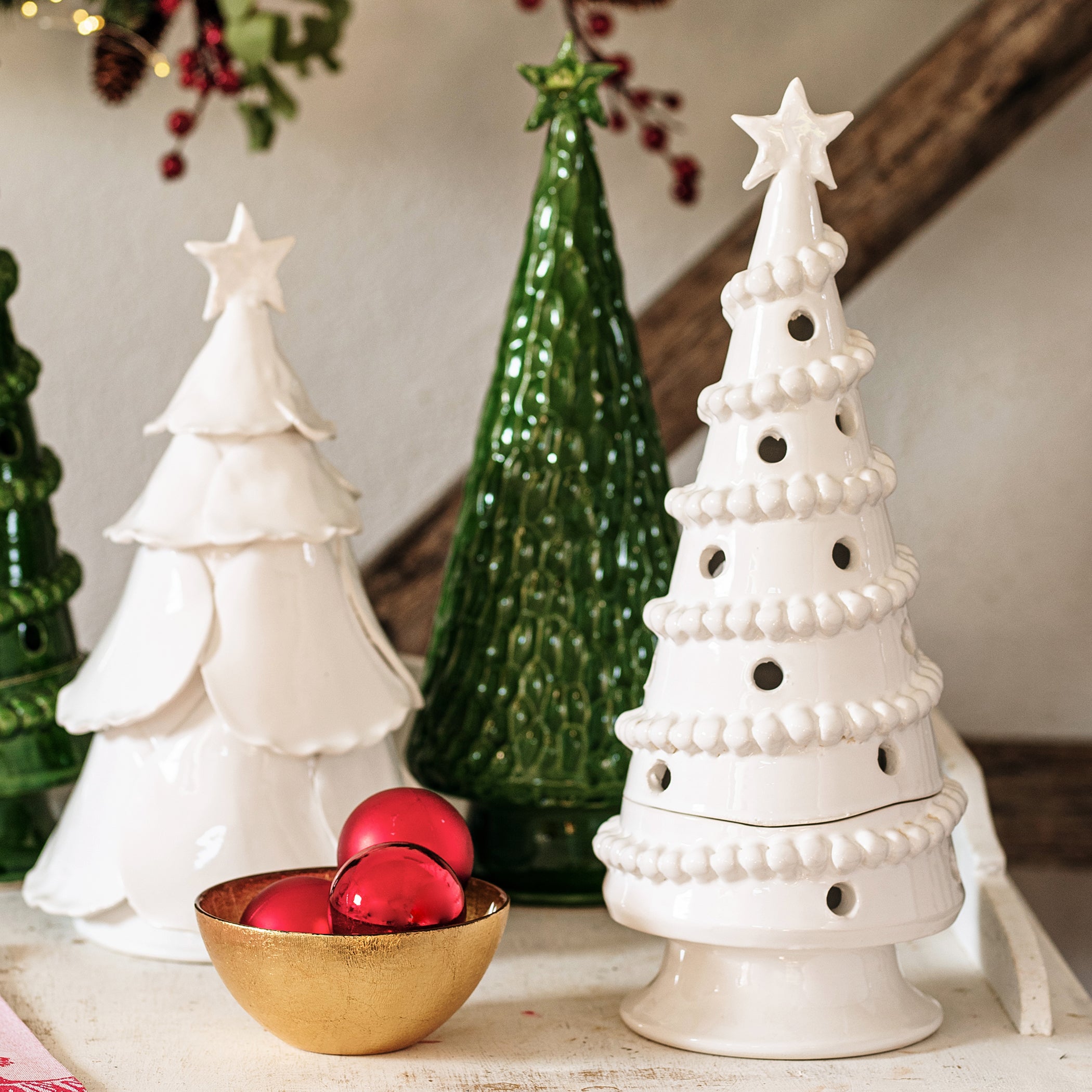 Foresta Large Garland Tree in White