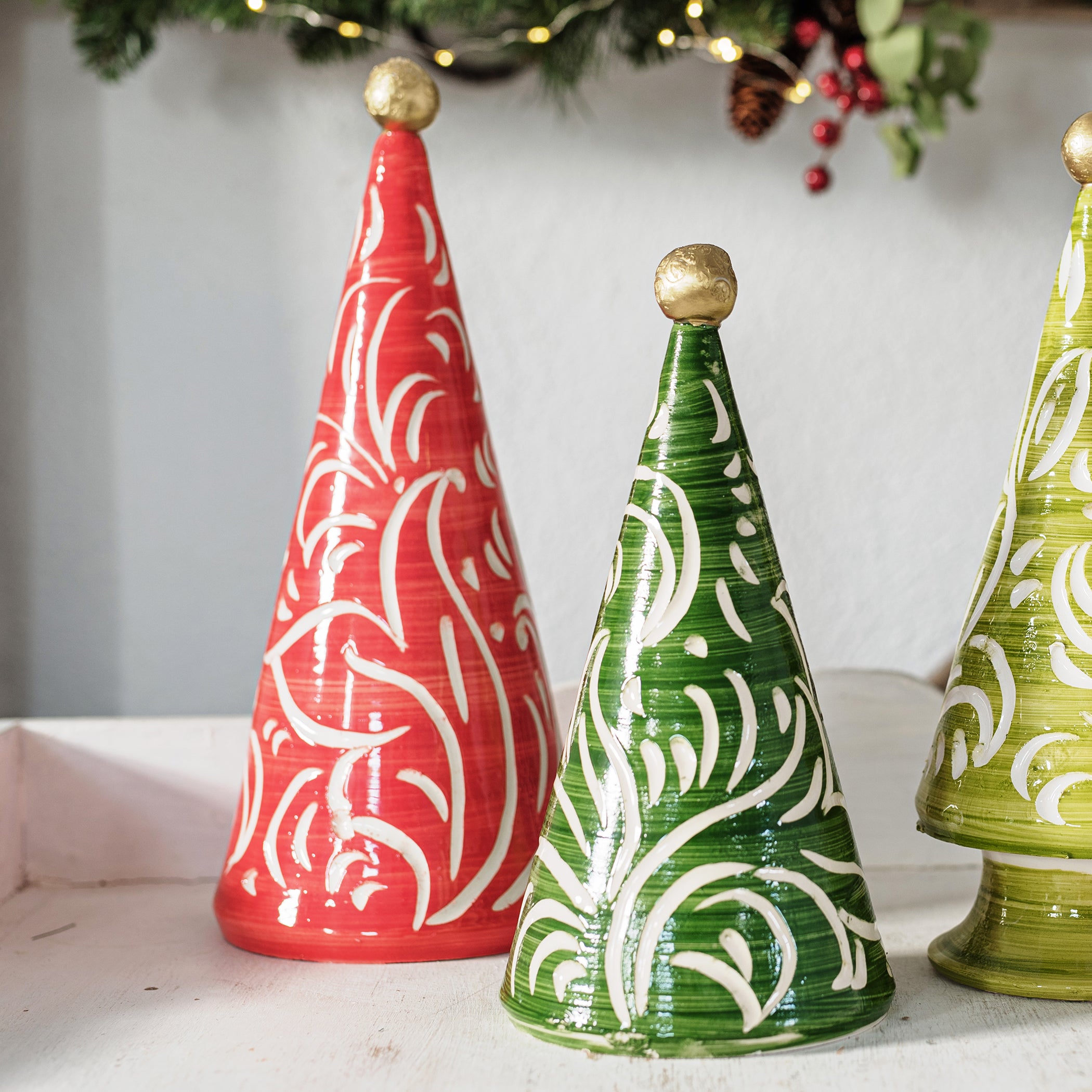 Foresta Scroll Tree in Red