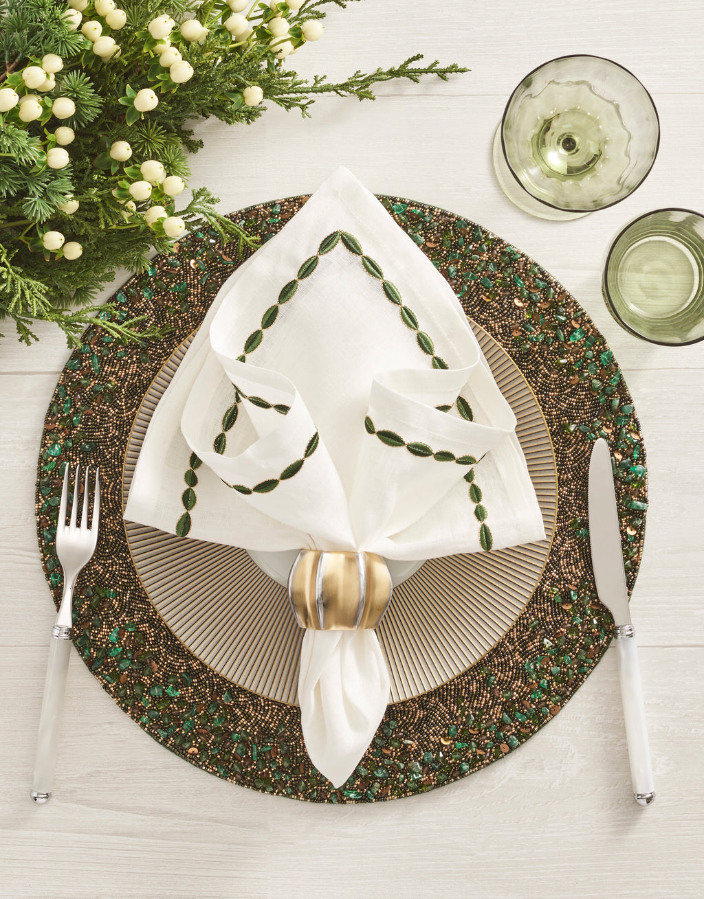 Swag Napkin in White, Green, & Gold, Set of 4