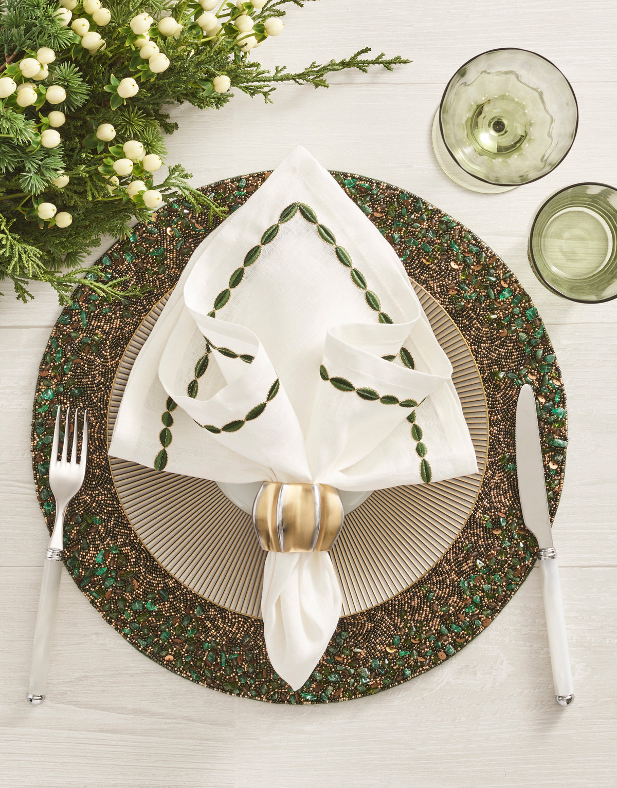 Swag Napkin in White, Green, & Gold, Set of 4