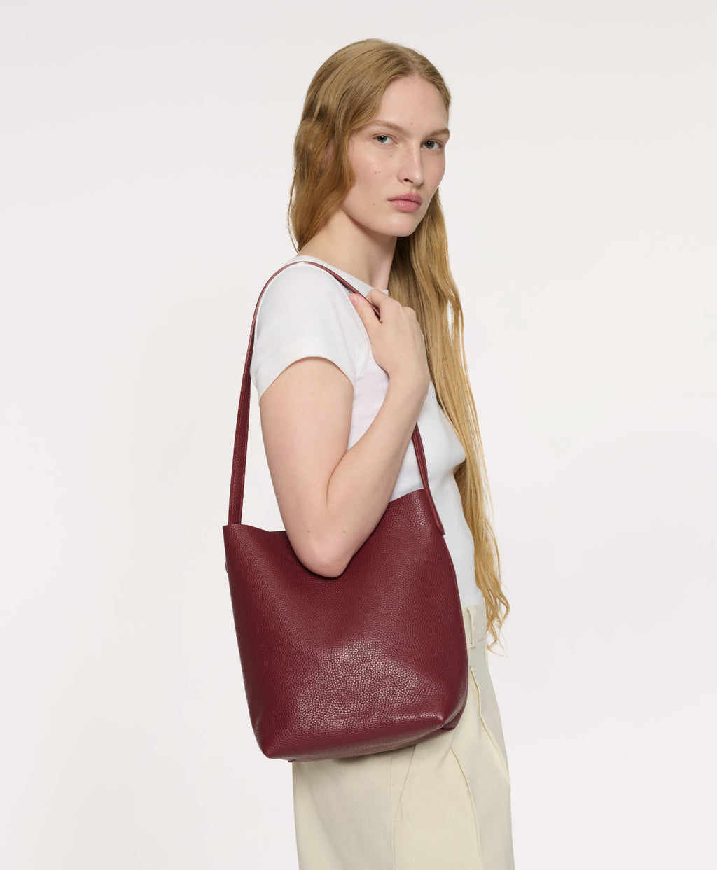 Small Everyday Cabas in Claret