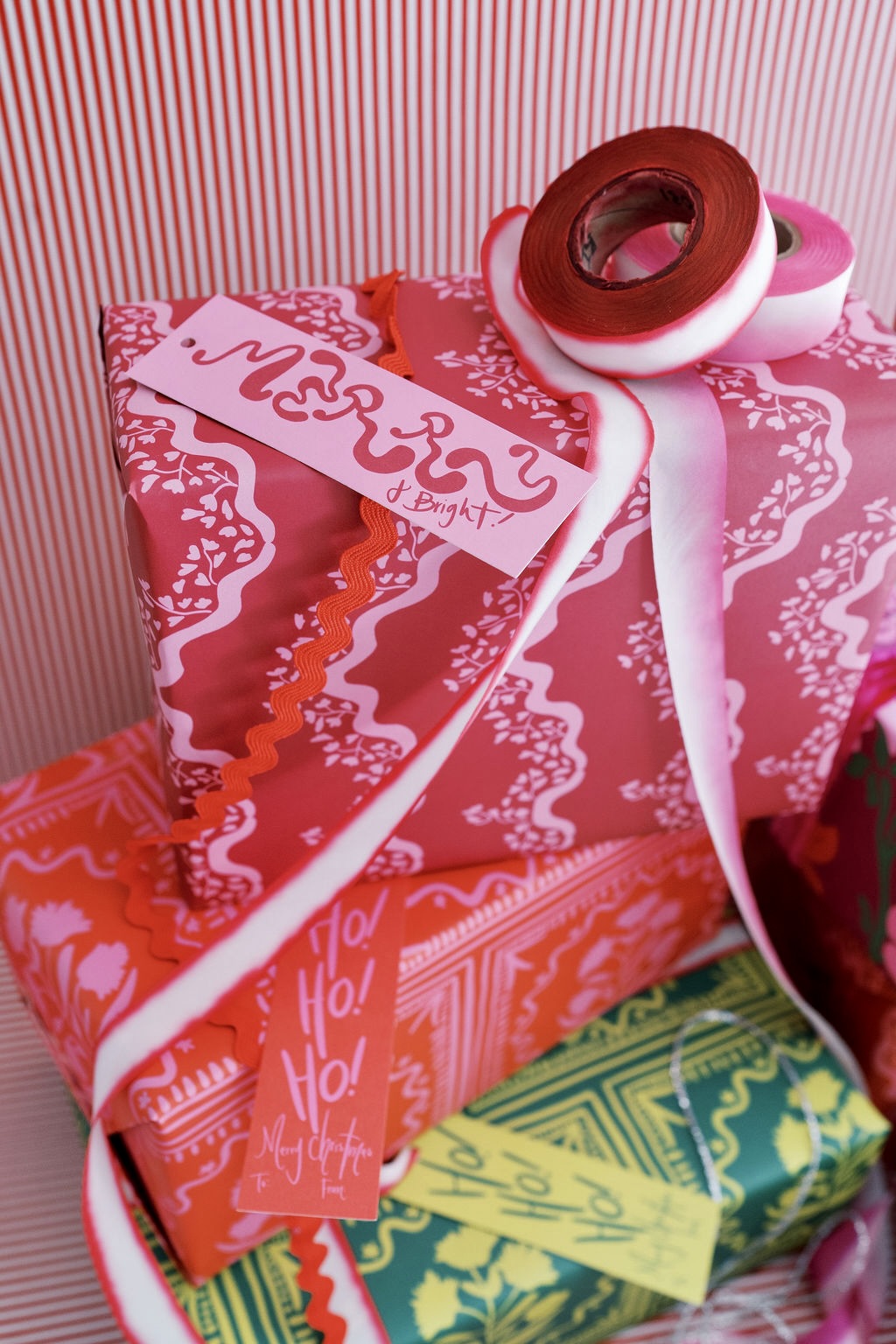 Merry & Bright Floral Vine Gift Tag Set