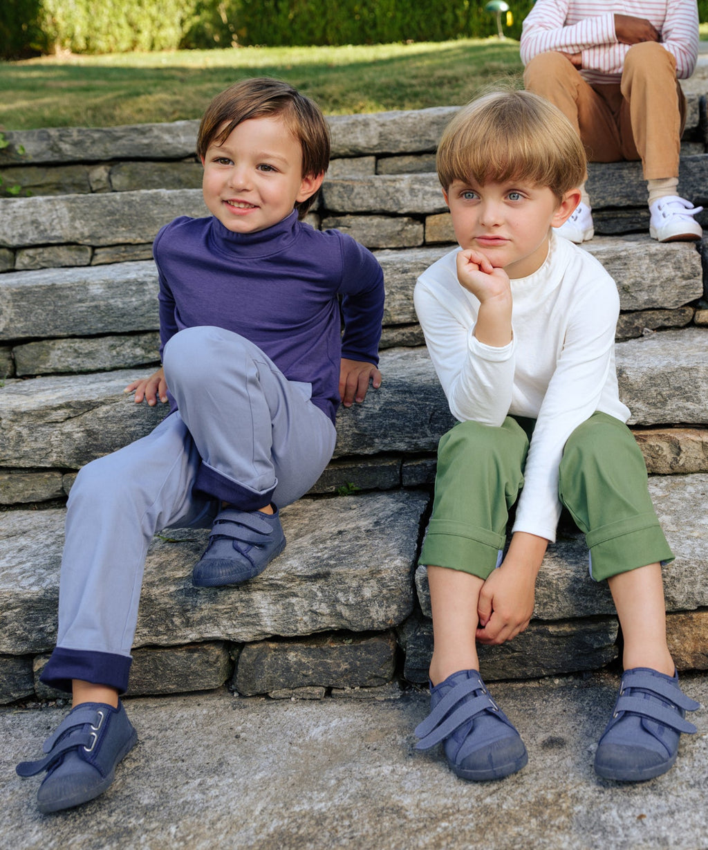 Frank T-Neck in Navy