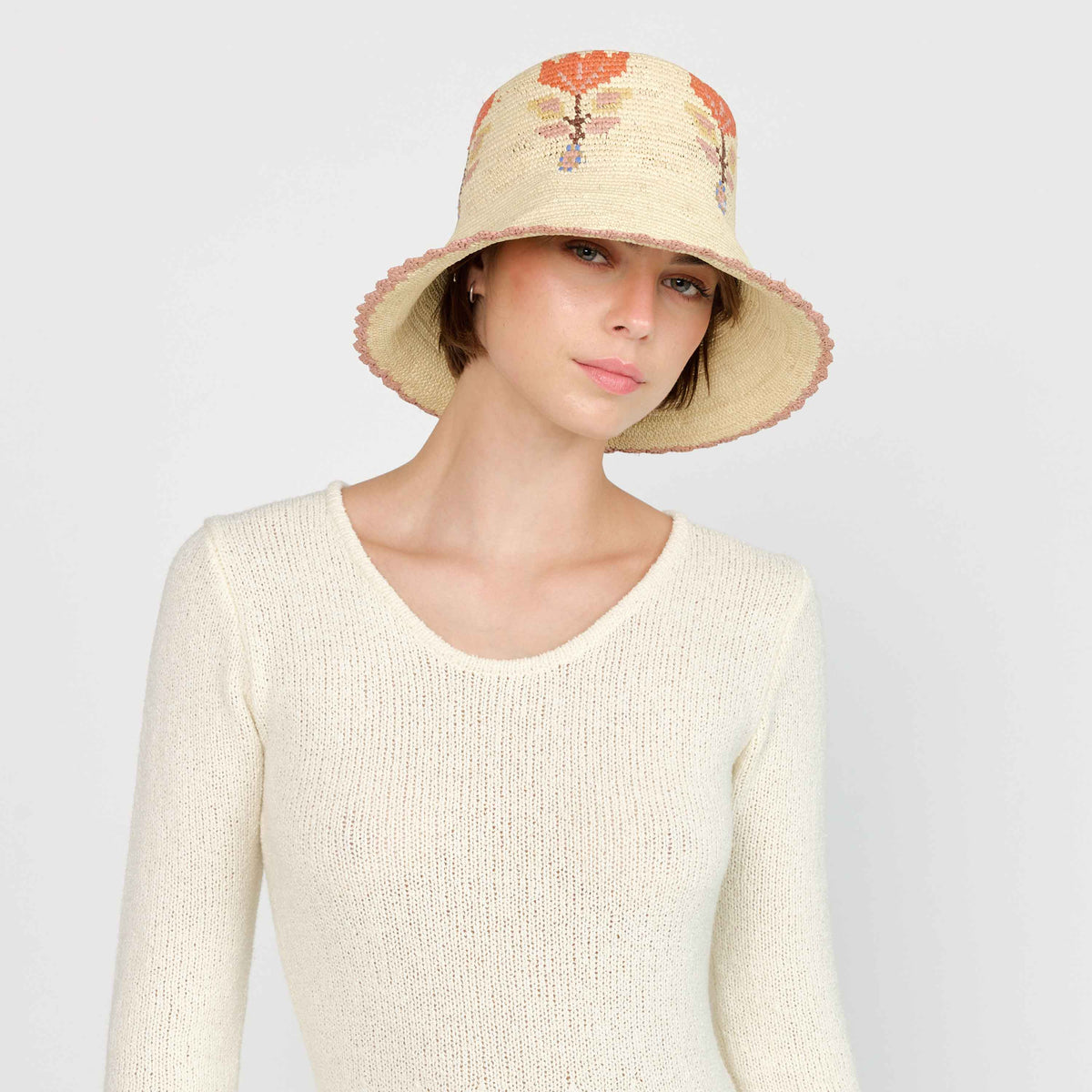 Fleur Bucket Hat in Natural & Berry