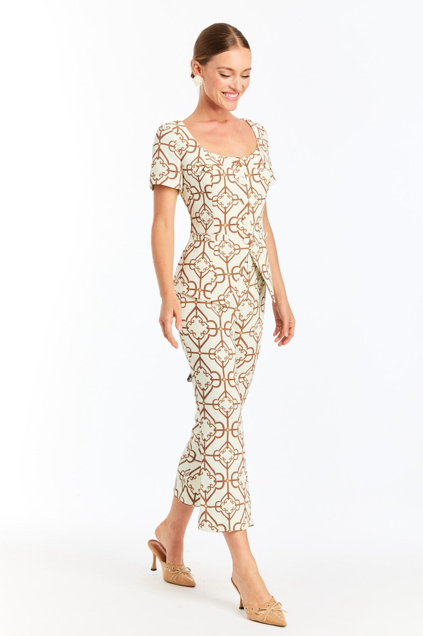 Geneva Top in Quatrefoil Tile