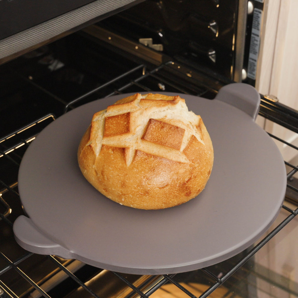 Glazed Cordierite Pizza Stone With Handles 15" in Grey