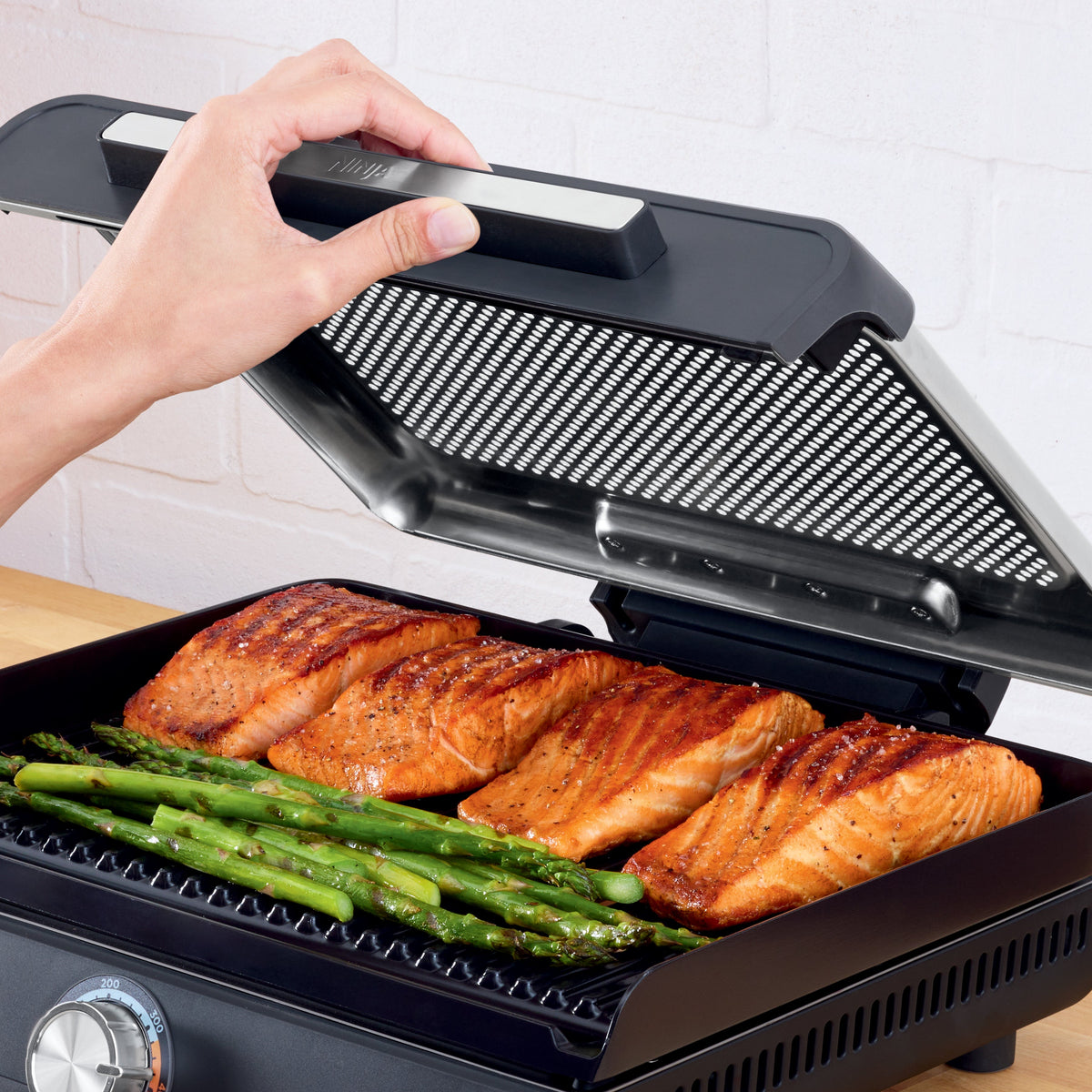 Sizzle Smokeless Indoor Grill/Griddle
