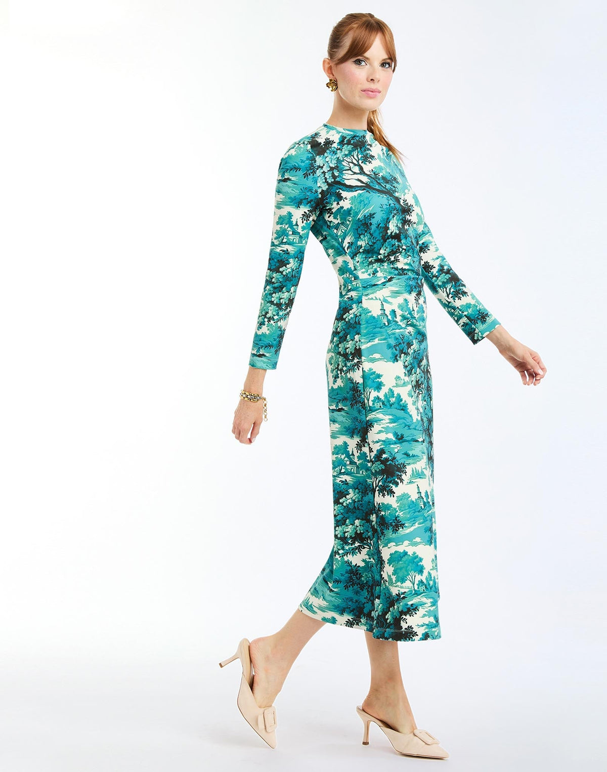 Gabriella Midi Dress in Ceramic Toile side – printed jersey body-skimming midi dress with crew neckline and ruched waist by Mestiza New York.