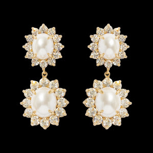 Georgie Drop Earrings in Pearl