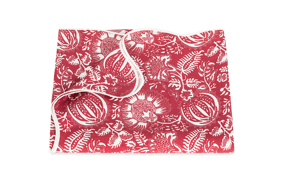 Matouk Schumacher Granada Tablecloth in Scarlet