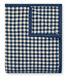 Houndstooth Blanket in Navy