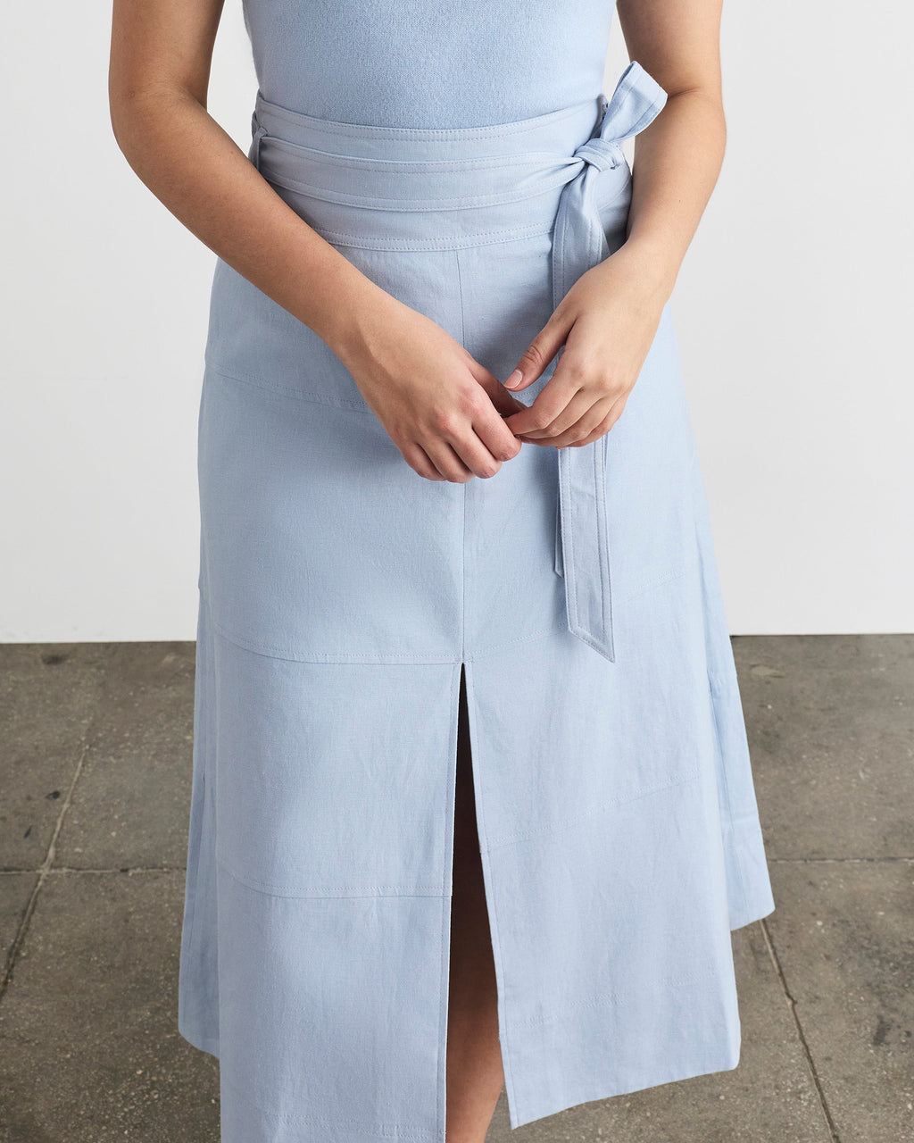 Linen Hudson Skirt in Powder Blue