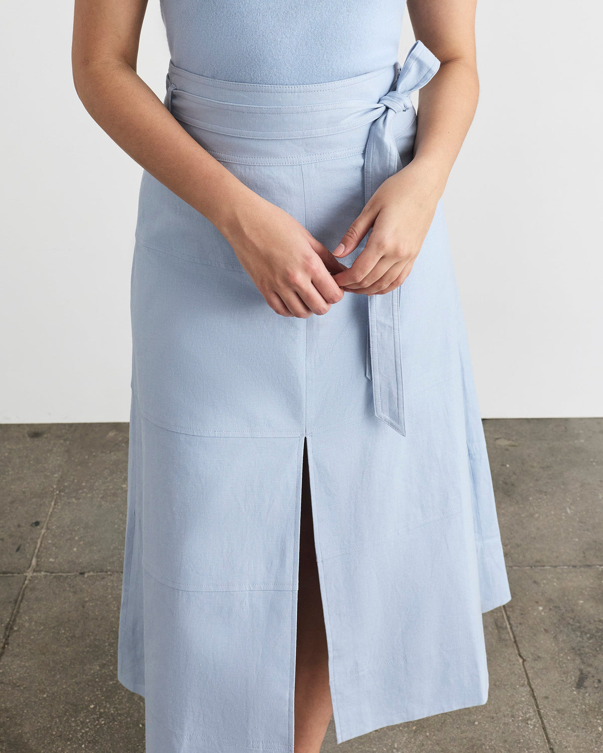Linen Hudson Skirt in Powder Blue