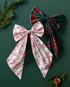 Wreath Bow in Red Timeless Toile