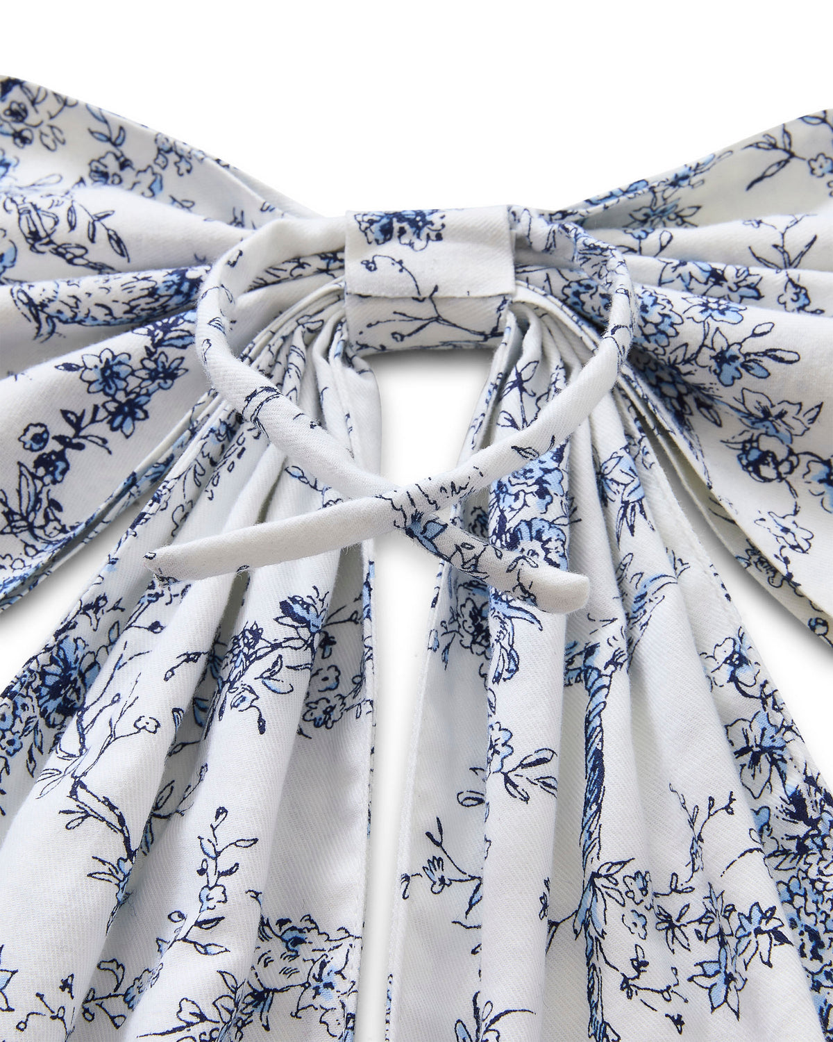 Close-up of Wreath Bow in Timeless Toile showcasing the toile print and gathered loops against a white background