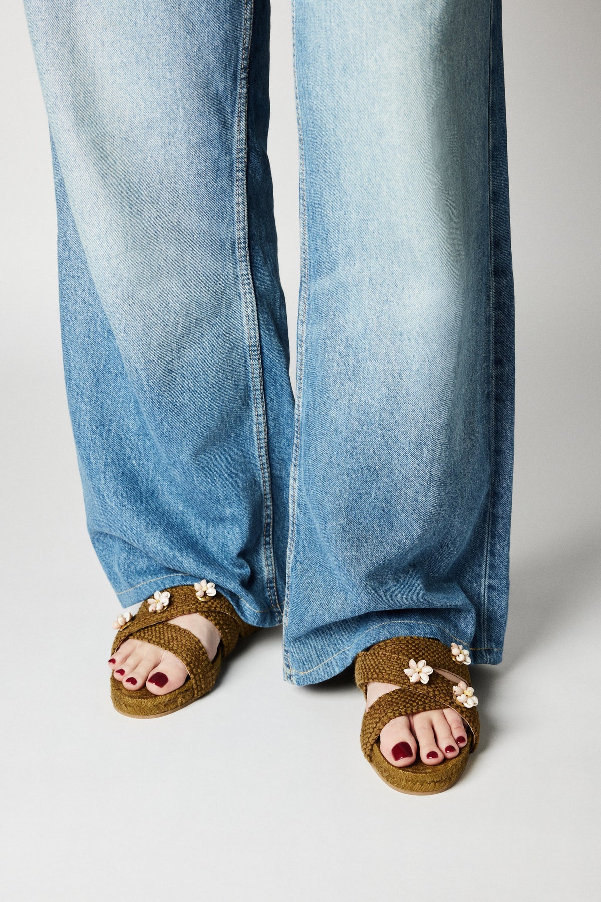 Earth Shella Espadrilles in Green