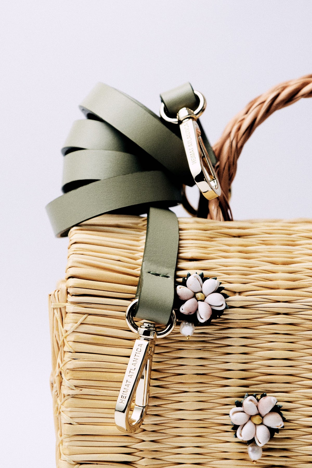 Shella Medium in Olive