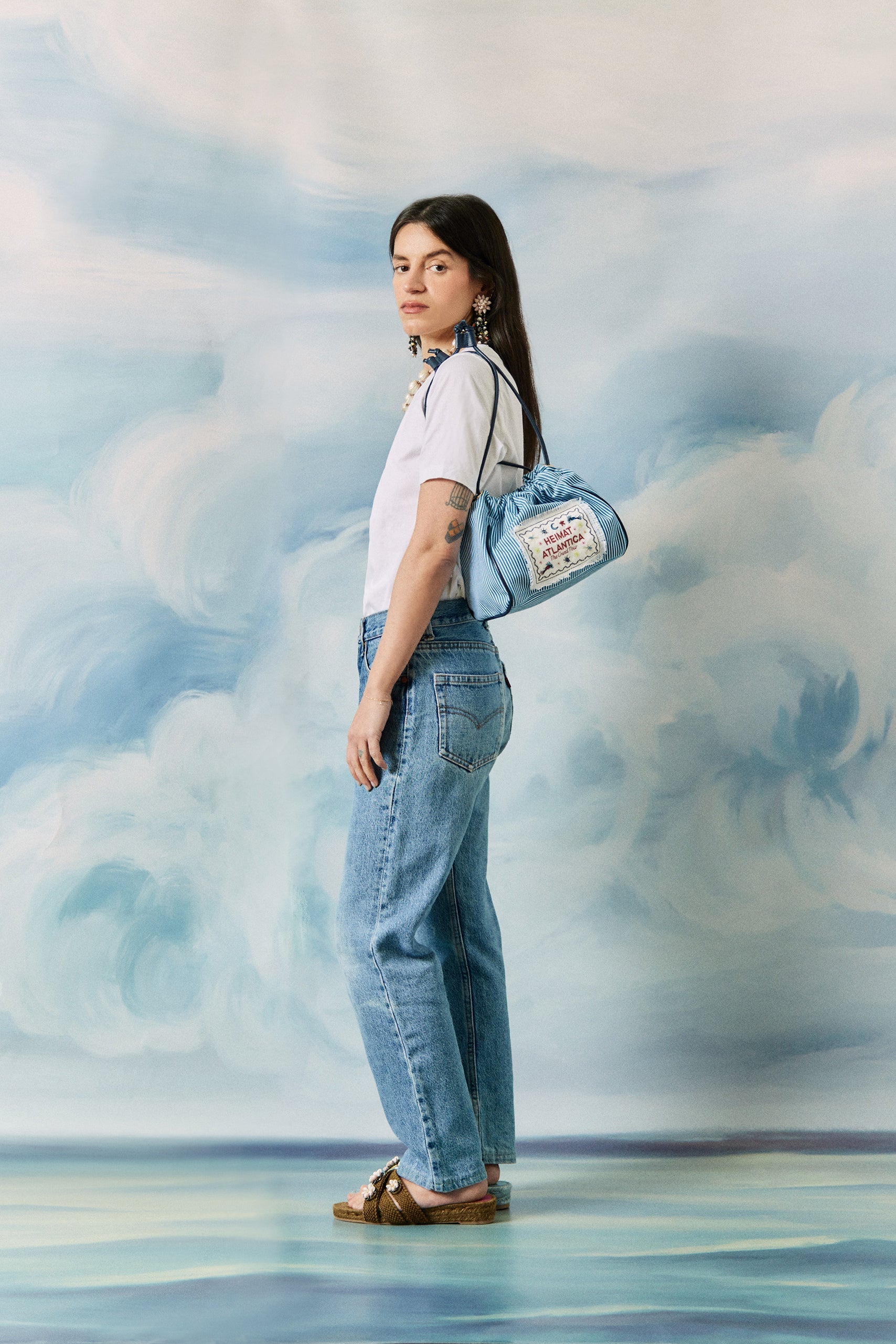 "The Grand Tour Collection" Pouch in Blue