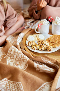 Gingerbread Houses Midi Blanket