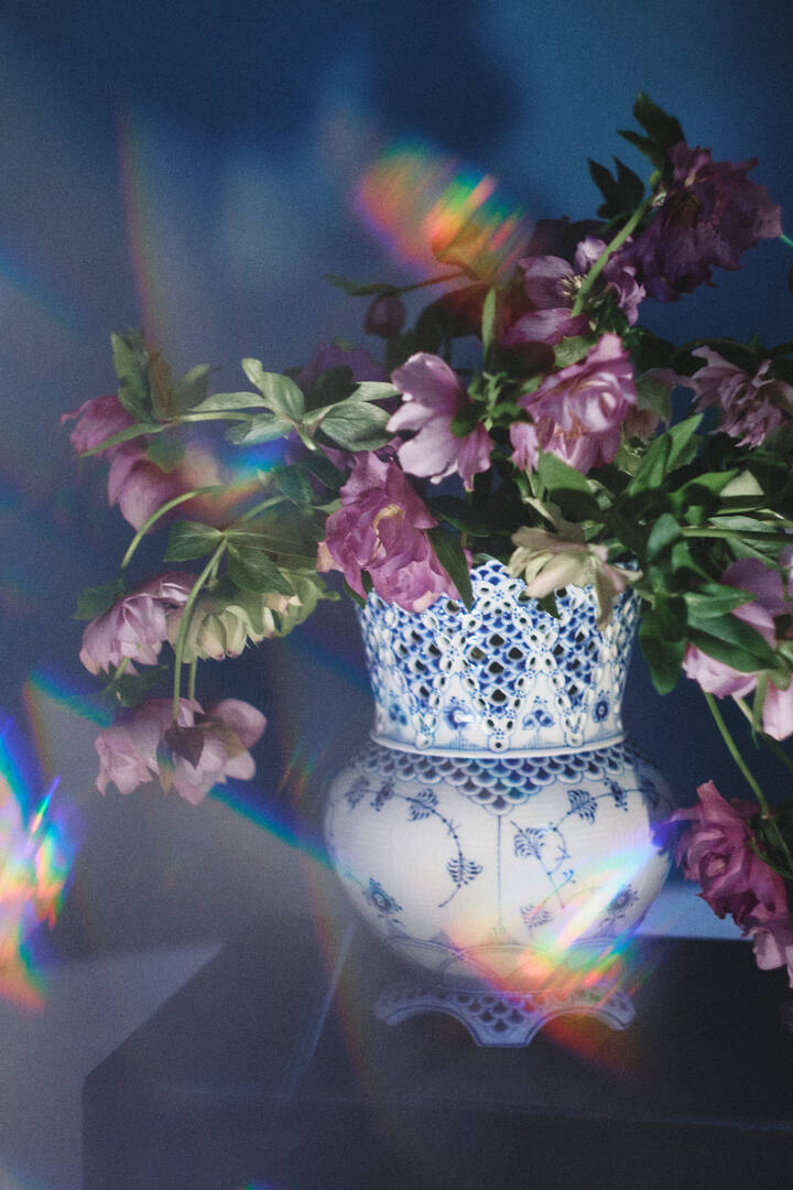 Blue Fluted Full Lace 9" Vase