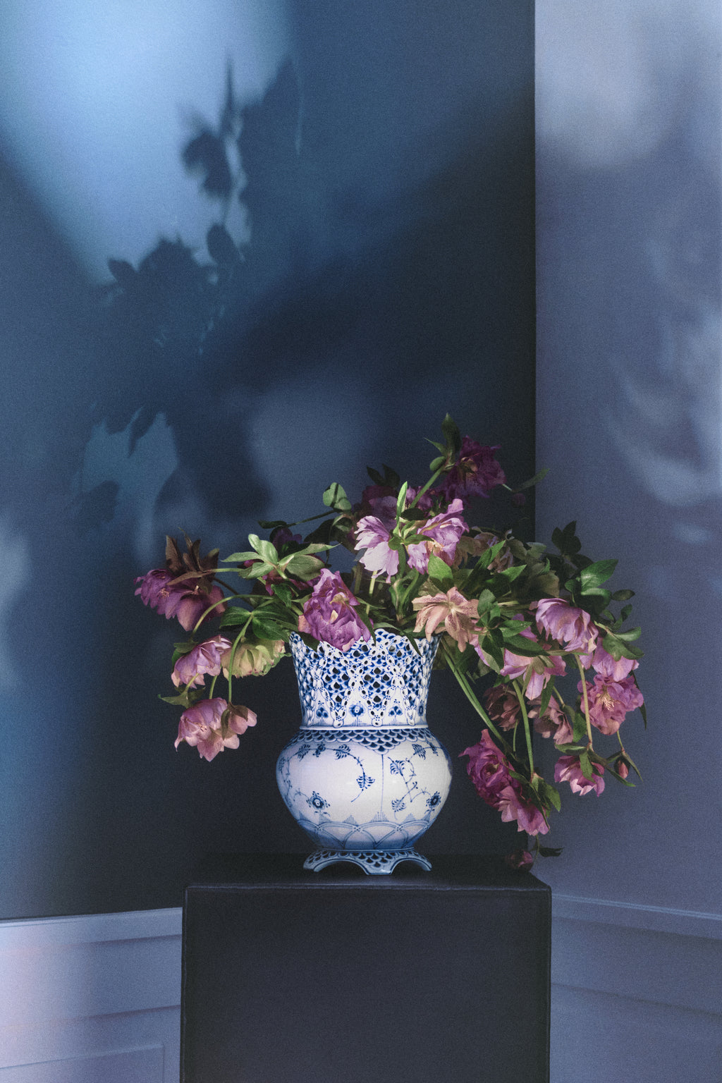Blue Fluted Full Lace 9" Vase