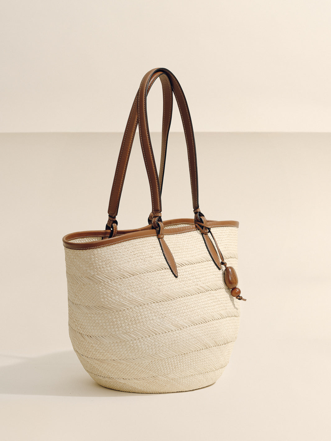#color_cognac-natural-fiber