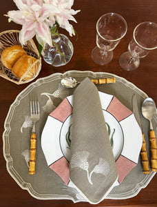 Nilo Linen Placemat in Moss