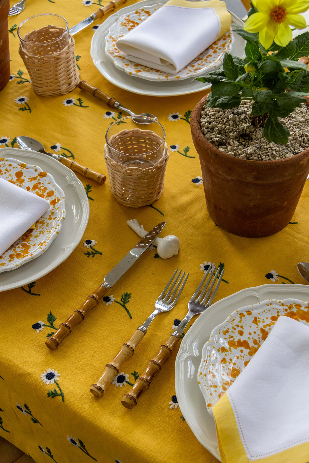 Manzanilla Rectangular Tablecloth in Mustard