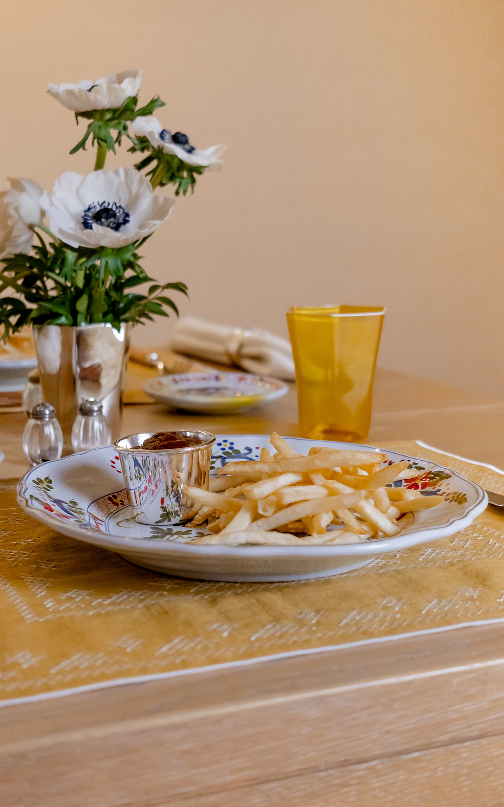 Pedralbes Placemats in Marigold, Set of 4