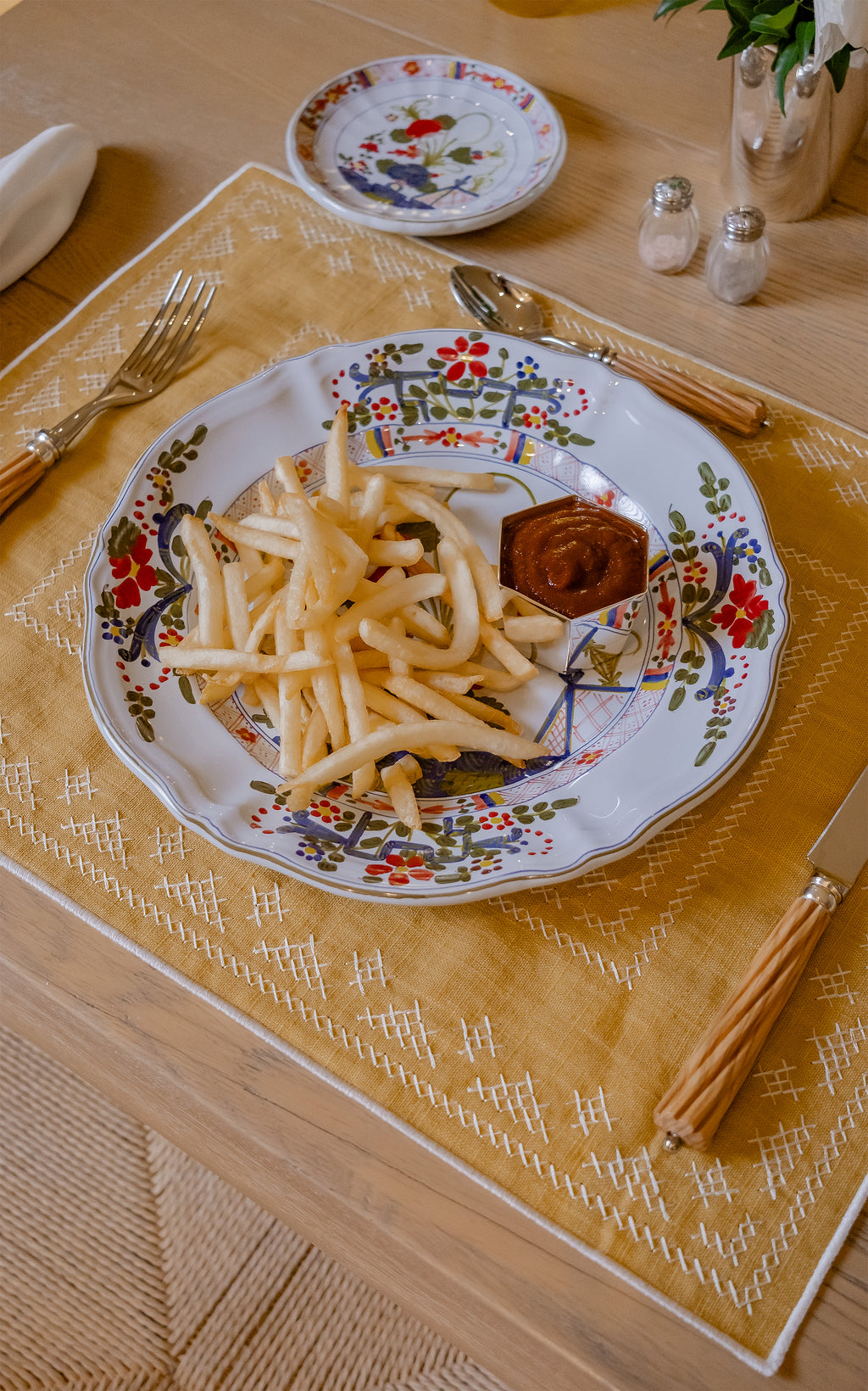 Pedralbes Placemats in Marigold, Set of 4