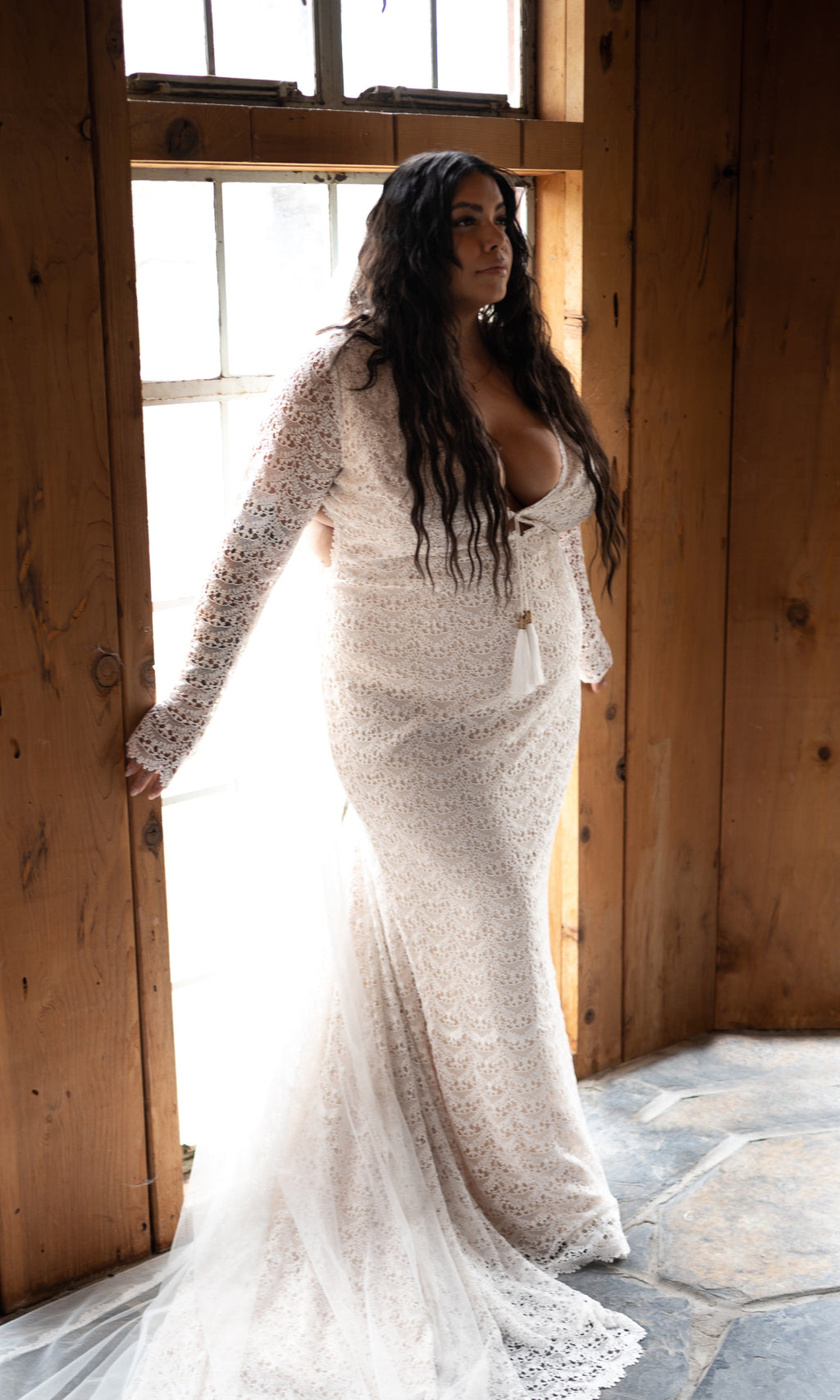 fitted lace wedding dress Recy